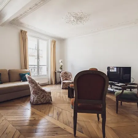 Splendid Spacious Appt Near Parc Monceau Paris